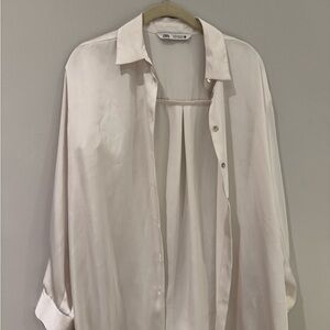 Zara Cream Button-Up Shirt